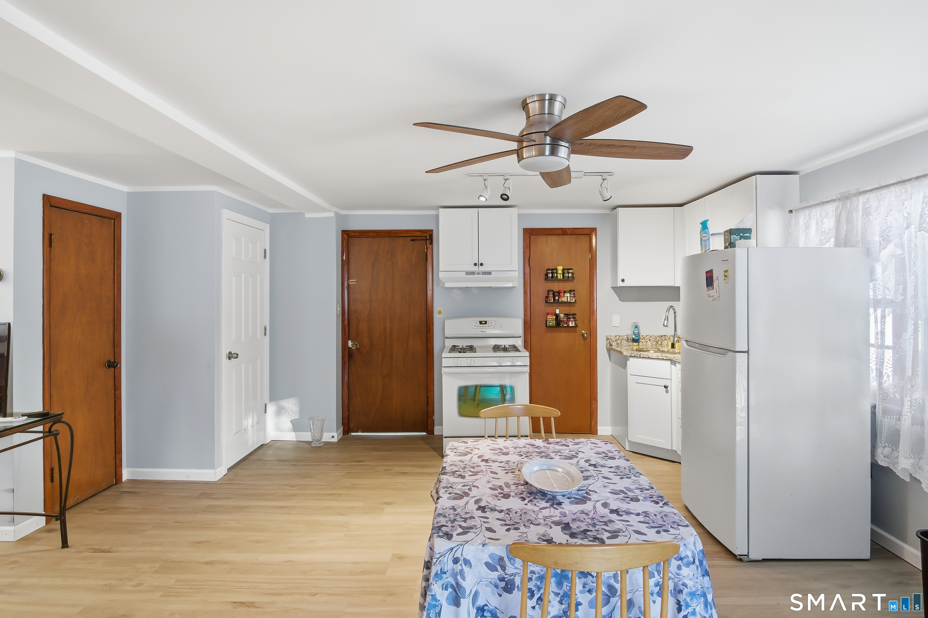 200 Short Beach Road East Haven, CT 06512 - Photo 32 of 40