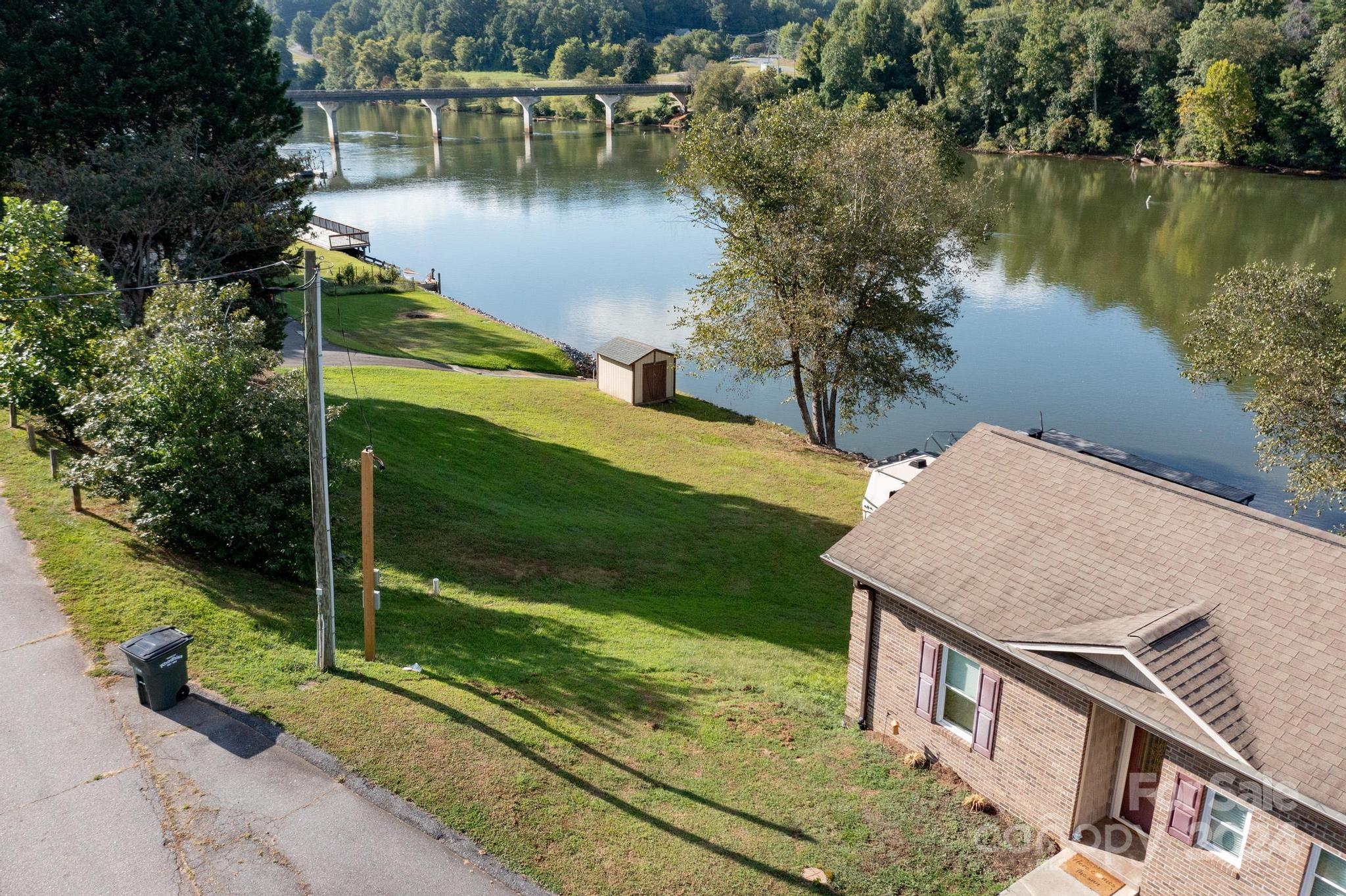 207 Catawba Avenue Hickory, NC 28601 - Photo 17 of 21