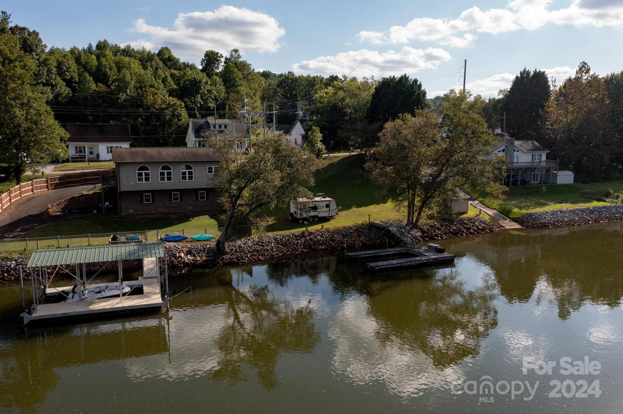 207 Catawba Avenue Hickory, NC 28601 - Photo 8 of 21