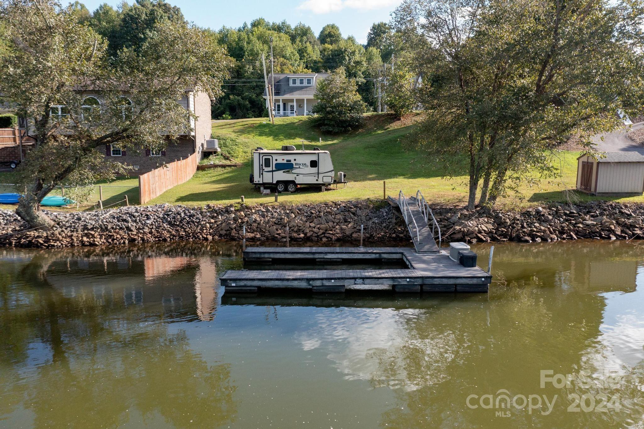 207 Catawba Avenue Hickory, NC 28601 - Photo 10 of 21