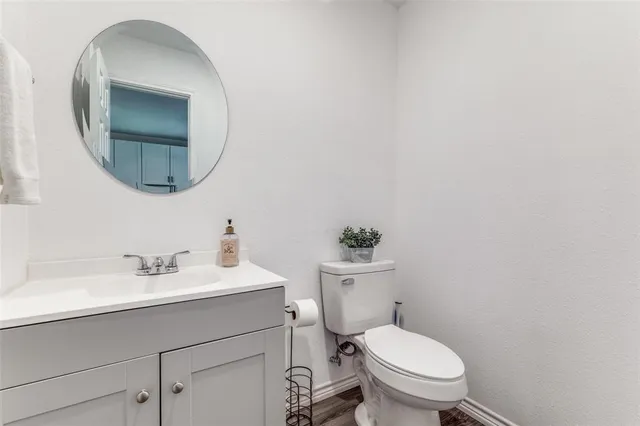 $1,400 | 7659 Double Bridge Road, Mabank, TX 75156