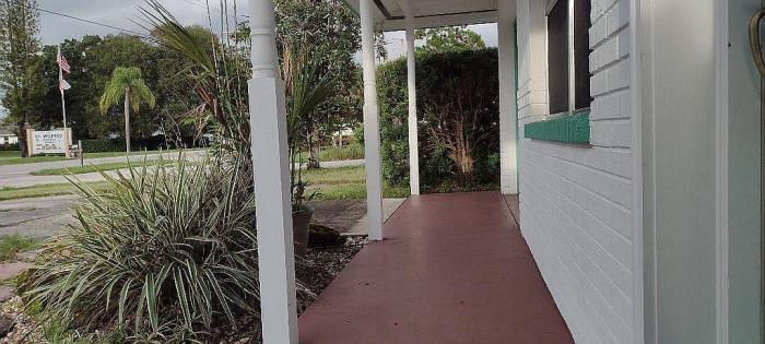 3722 Wilkinson Road Sarasota, FL 34233 - Photo 4 of 27