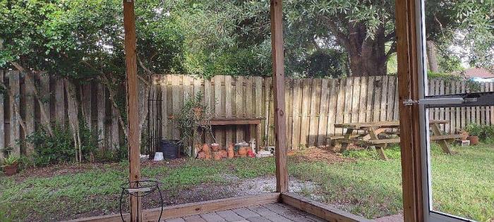 3722 Wilkinson Road Sarasota, FL 34233 - Photo 9 of 27