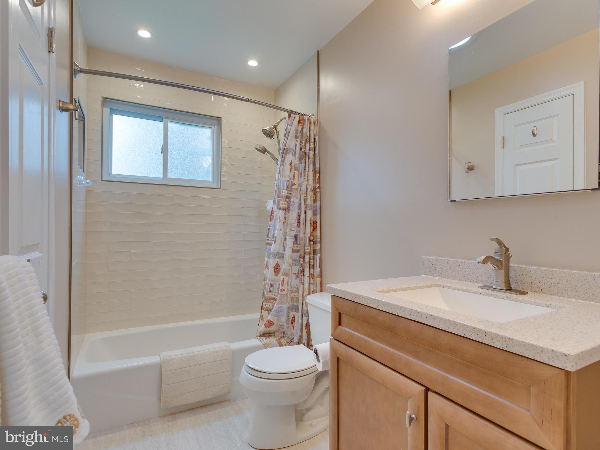 7108 Kerr Drive Springfield, VA 22150 - Photo 12 of 25 Bath