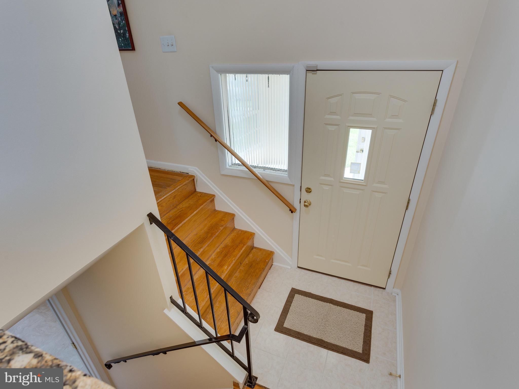 7108 Kerr Drive Springfield, VA 22150 - Photo 15 of 25 Entry Foyer