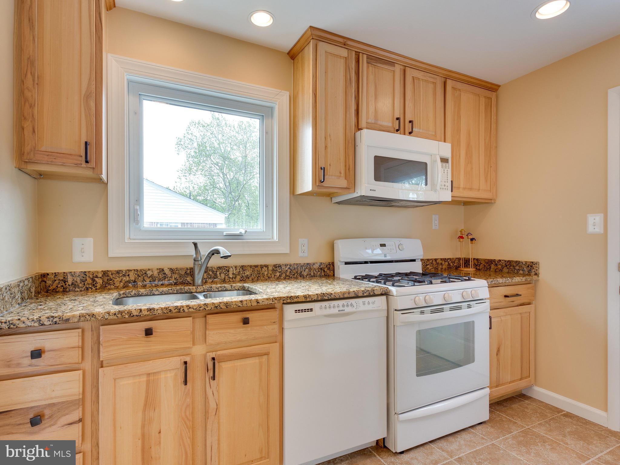 7108 Kerr Drive Springfield, VA 22150 - Photo 3 of 25 Kitchen