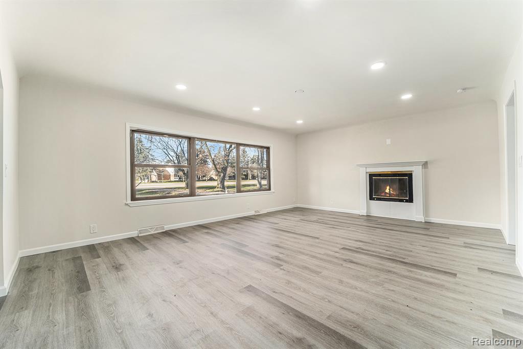 24614 Taft Road Novi, MI 48375 - Photo 4 of 28