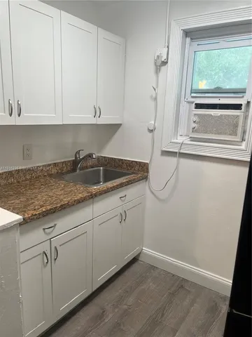 $1,350 | 2118 North 19th Avenue, Unit 14, Hollywood, FL 33020