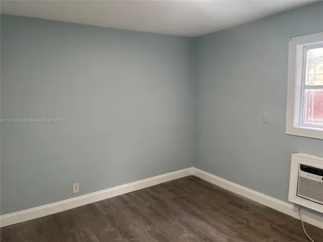 $1,350 | 2118 North 19th Avenue, Unit 14, Hollywood, FL 33020