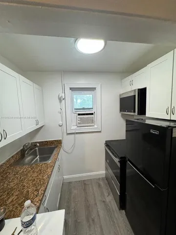 $1,350 | 2118 North 19th Avenue, Unit 14, Hollywood, FL 33020