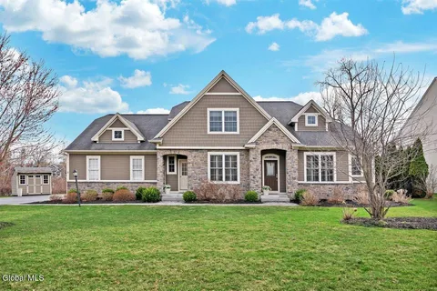 $1,199,000 | 11 Sundance Lane, Colonie, NY 12211