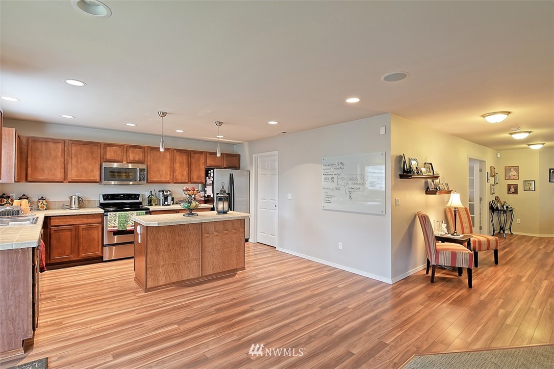 15424 39th Avenue Southeast Bothell, WA 98012 - Photo 11 of 24