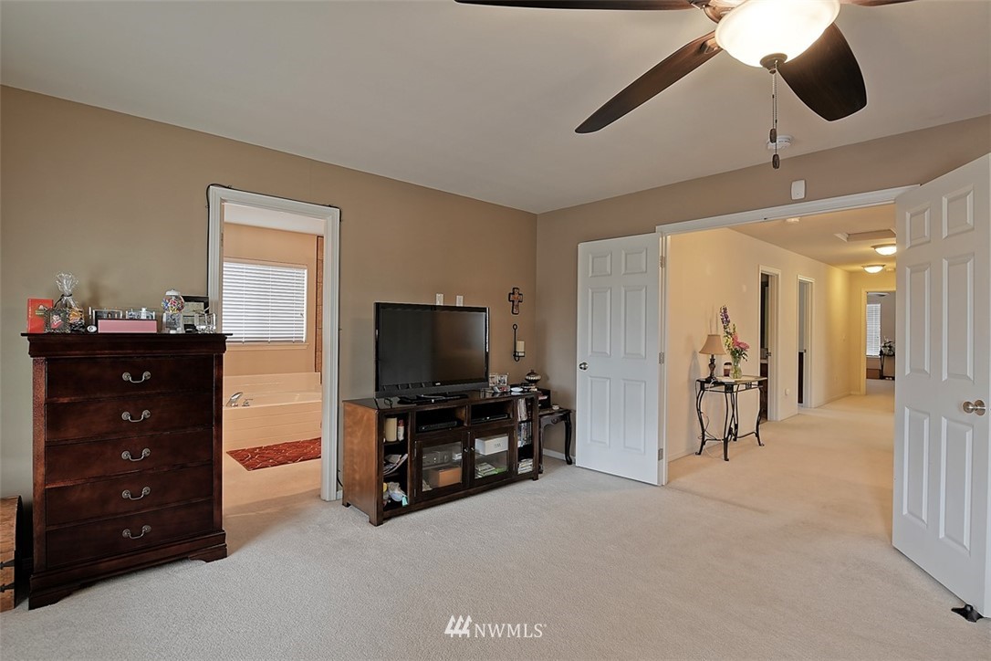 15424 39th Avenue Southeast Bothell, WA 98012 - Photo 14 of 24