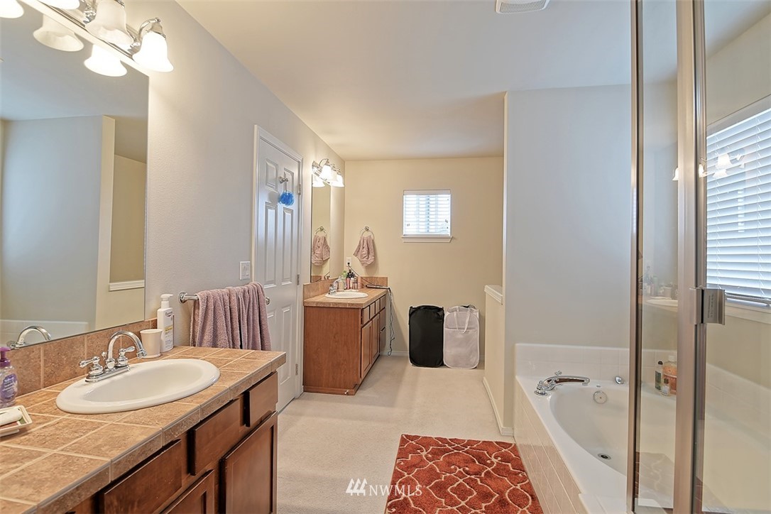 15424 39th Avenue Southeast Bothell, WA 98012 - Photo 16 of 24