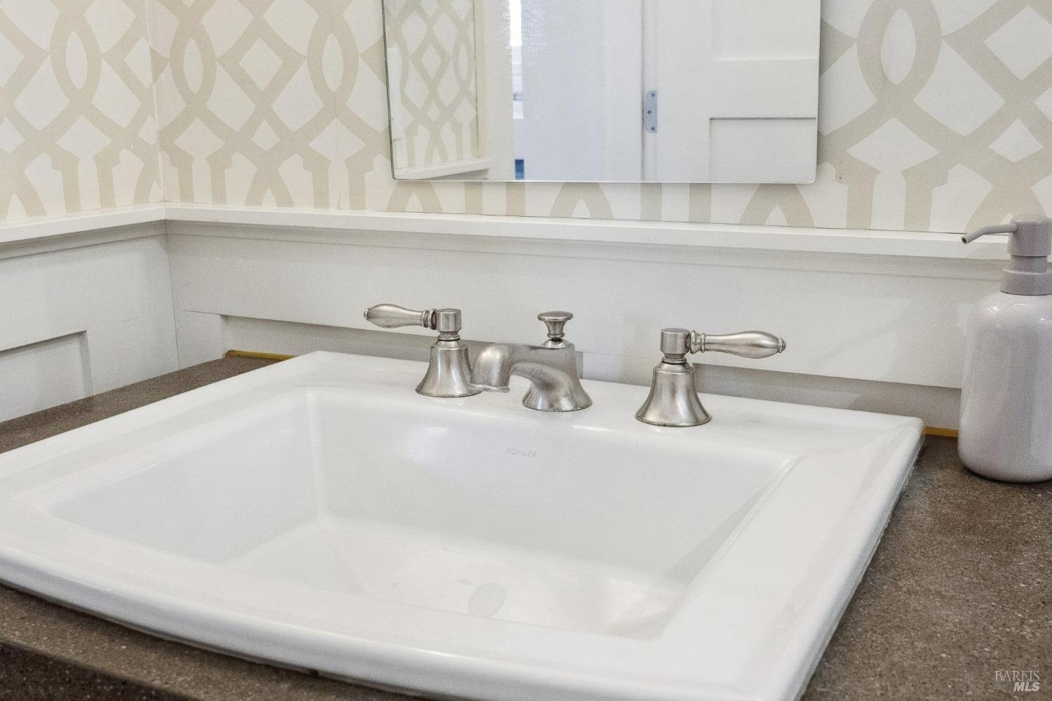17546 Middlefield Road Sonoma, CA 95476 - Photo 32 of 50 Gallery Image 32