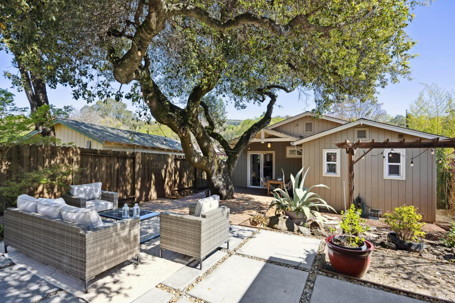 17546 Middlefield Road Sonoma, CA 95476 - Photo 40 of 50 Gallery Image 40