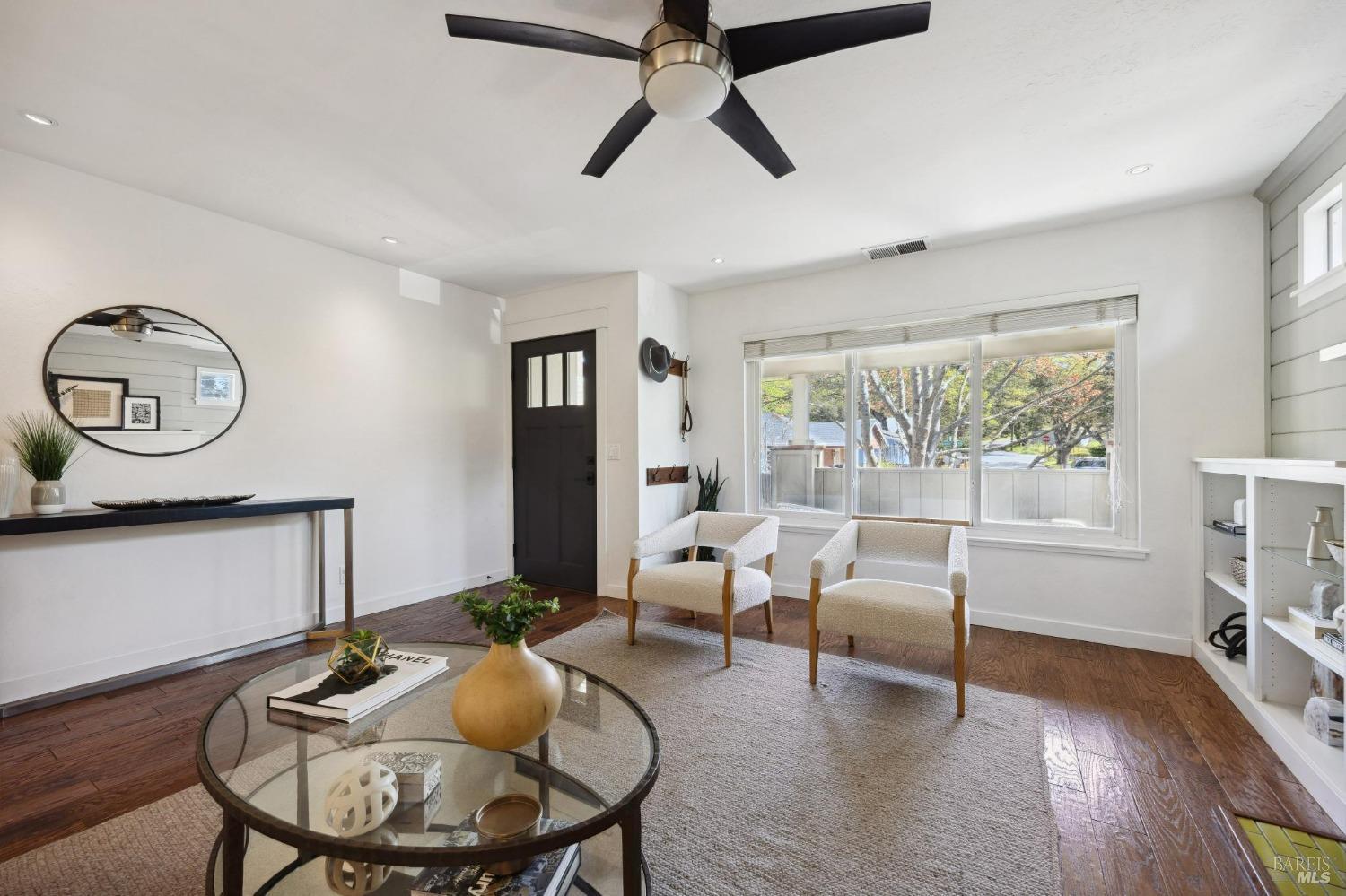 17546 Middlefield Road Sonoma, CA 95476 - Photo 6 of 50 Gallery Image 6
