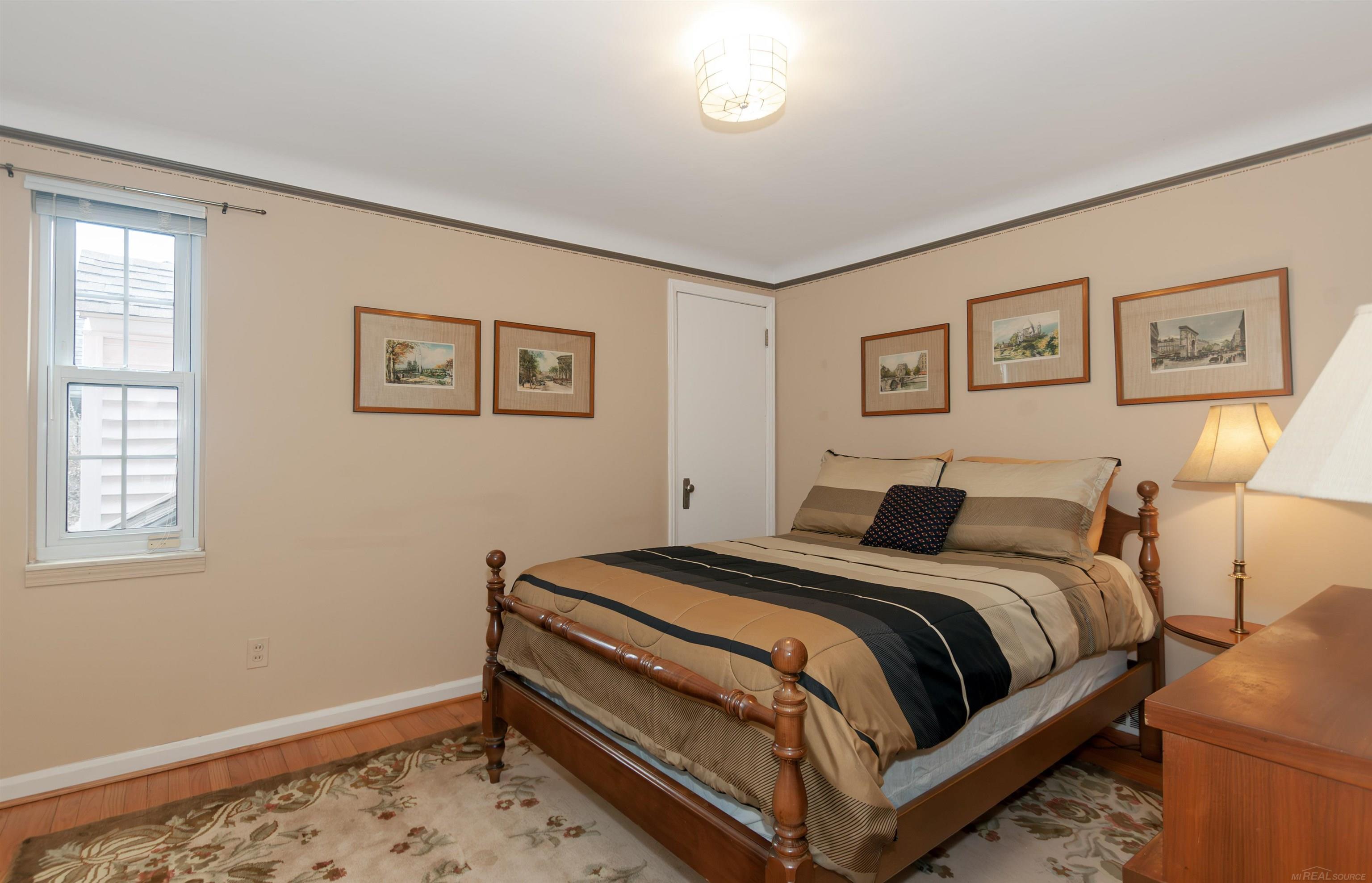 1359 Audubon Road Grosse Pointe, MI 48230 - Photo 39 of 70 50138072-9d40f0b1-e38b-4467-8ff0-3e6777fcd8e9.JPG
