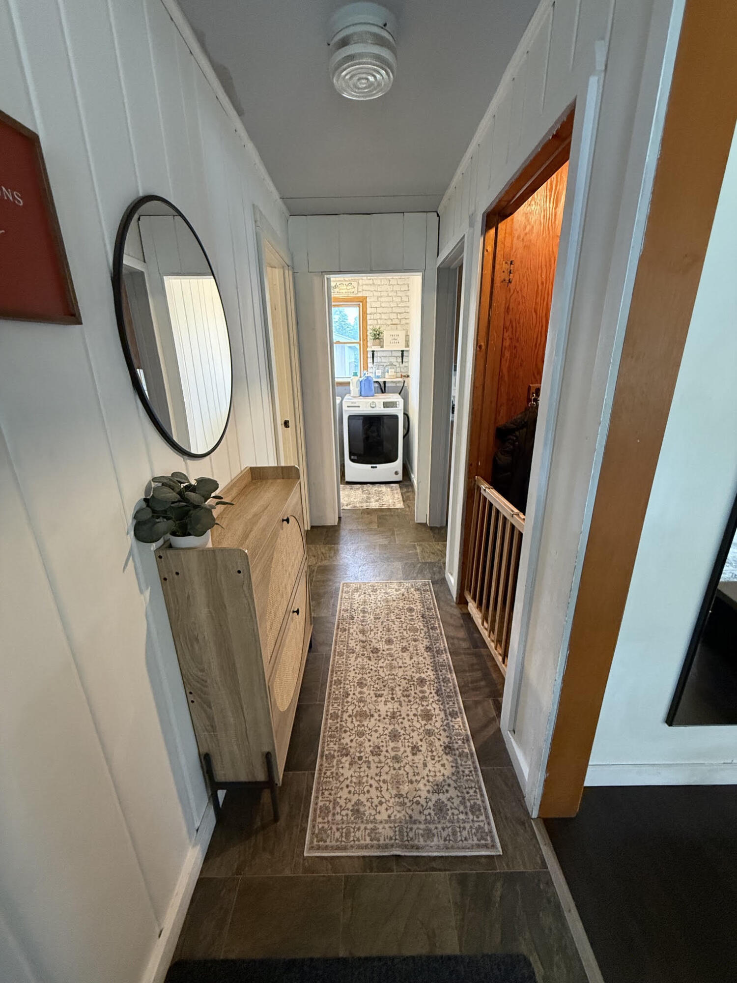 1400 Perry Street Manistee, MI 49660 - Photo 12 of 34 Hallway