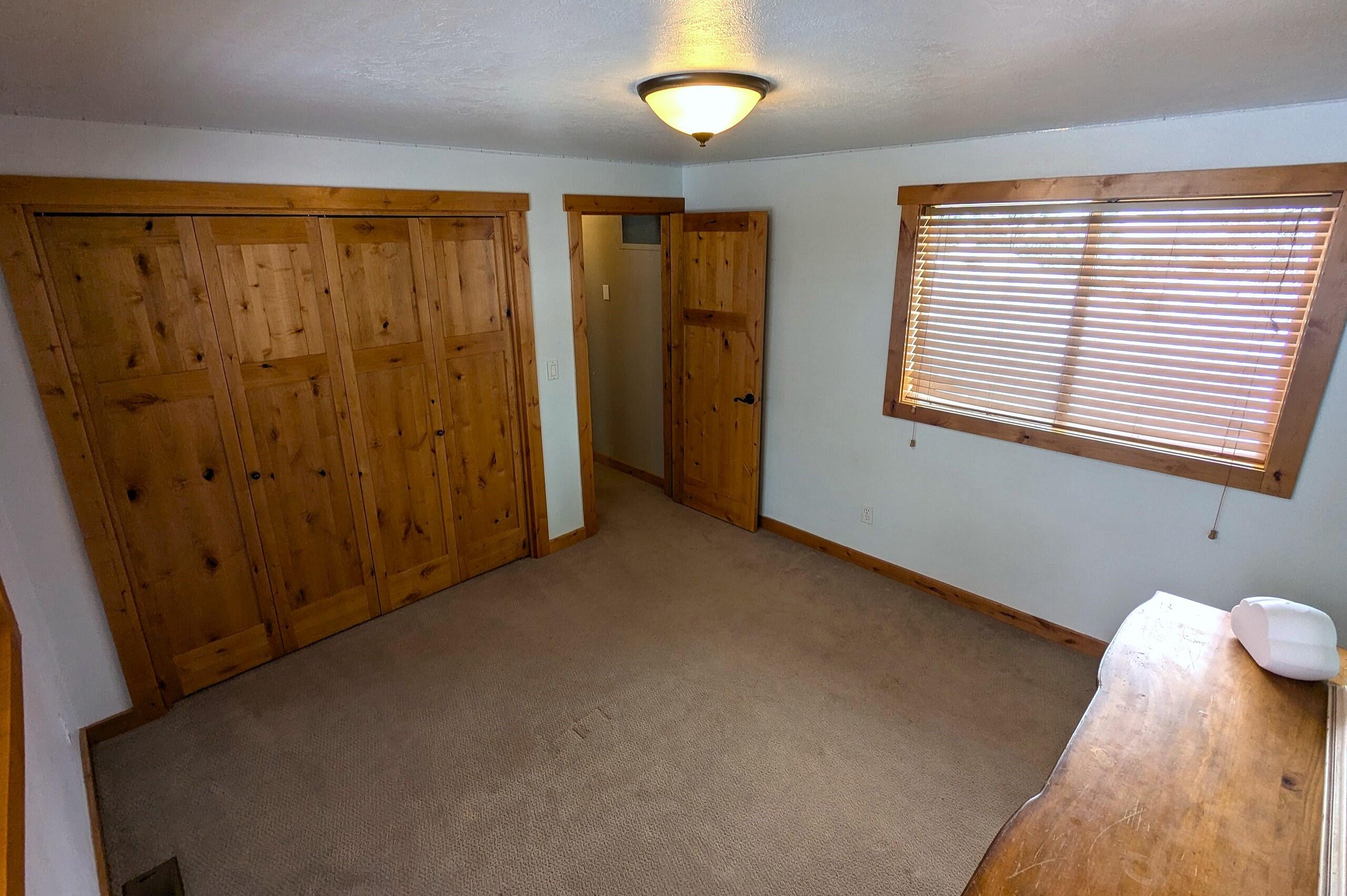 340 North Rope Place Sisters, OR 97759 - Photo 19 of 24 Upstairs Bedroom 1