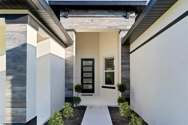 a view of entrance gate of the house