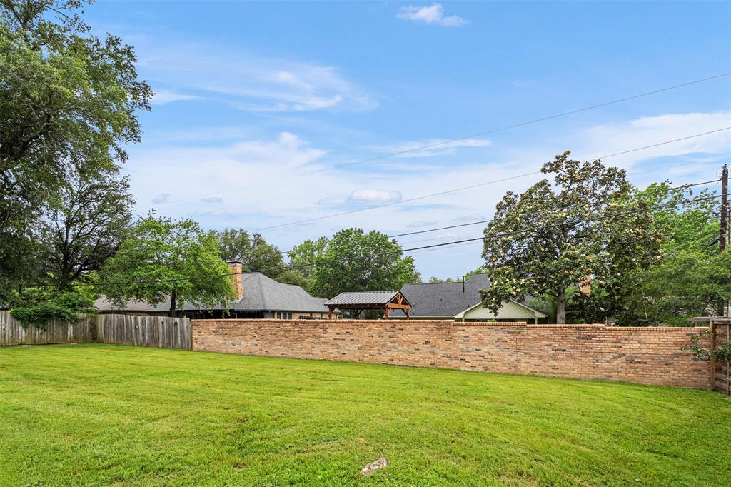 1102 Mill Run Road Athens, TX 75751 - Photo 33 of 35 a view of a backyard