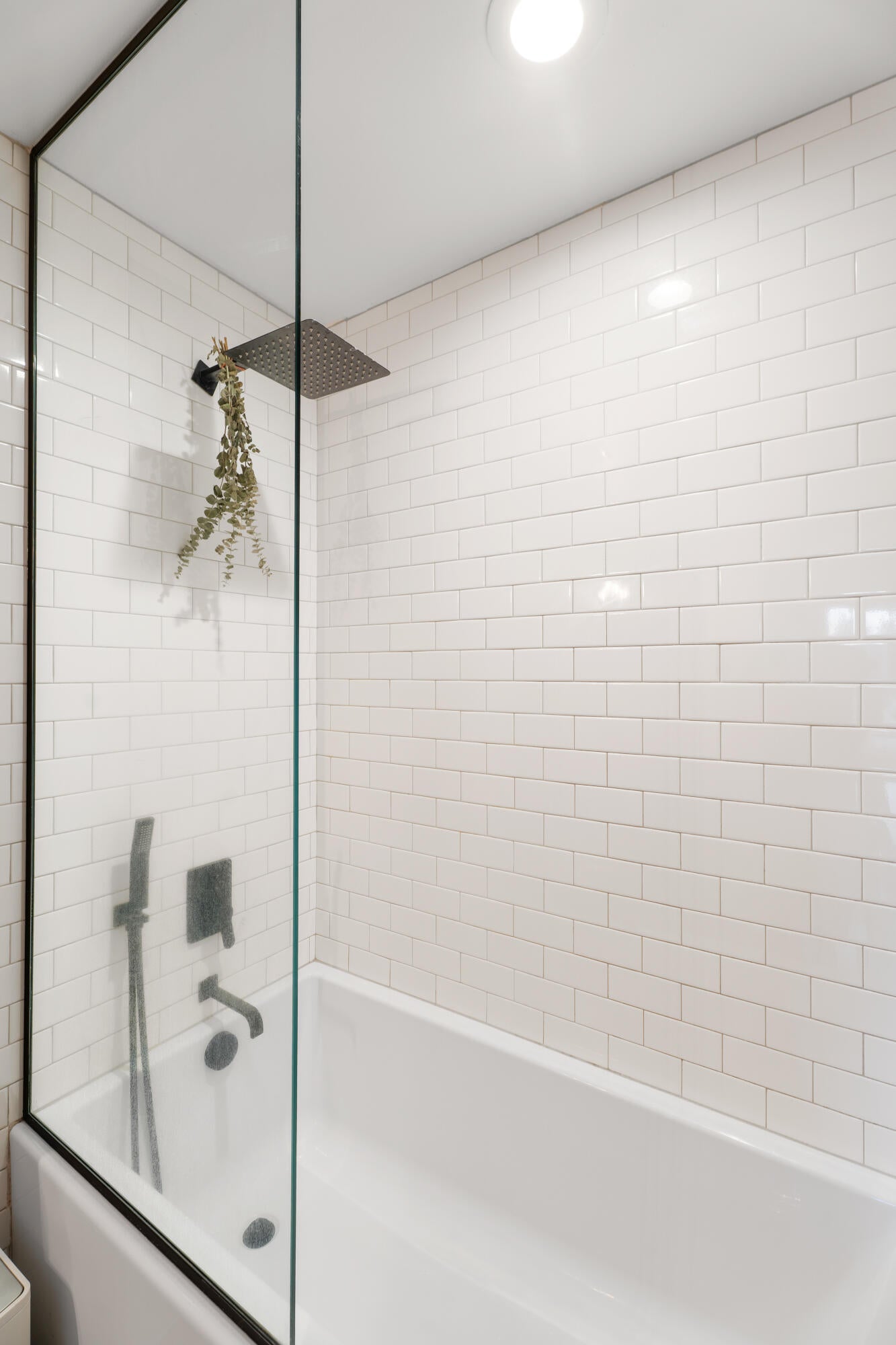 21150 Southwest Gift Road Bend, OR 97703 - Photo 22 of 47 Primary_Bathroom
