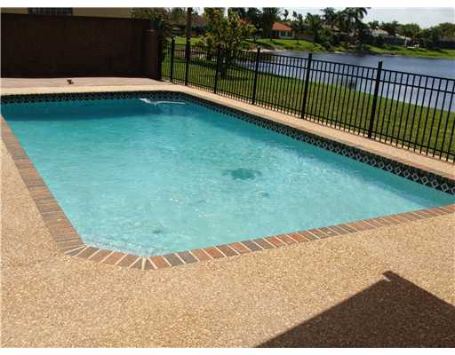 17641 Lake Park Road Boca Raton, FL 33487 - Photo 7 of 16 Additional Photo