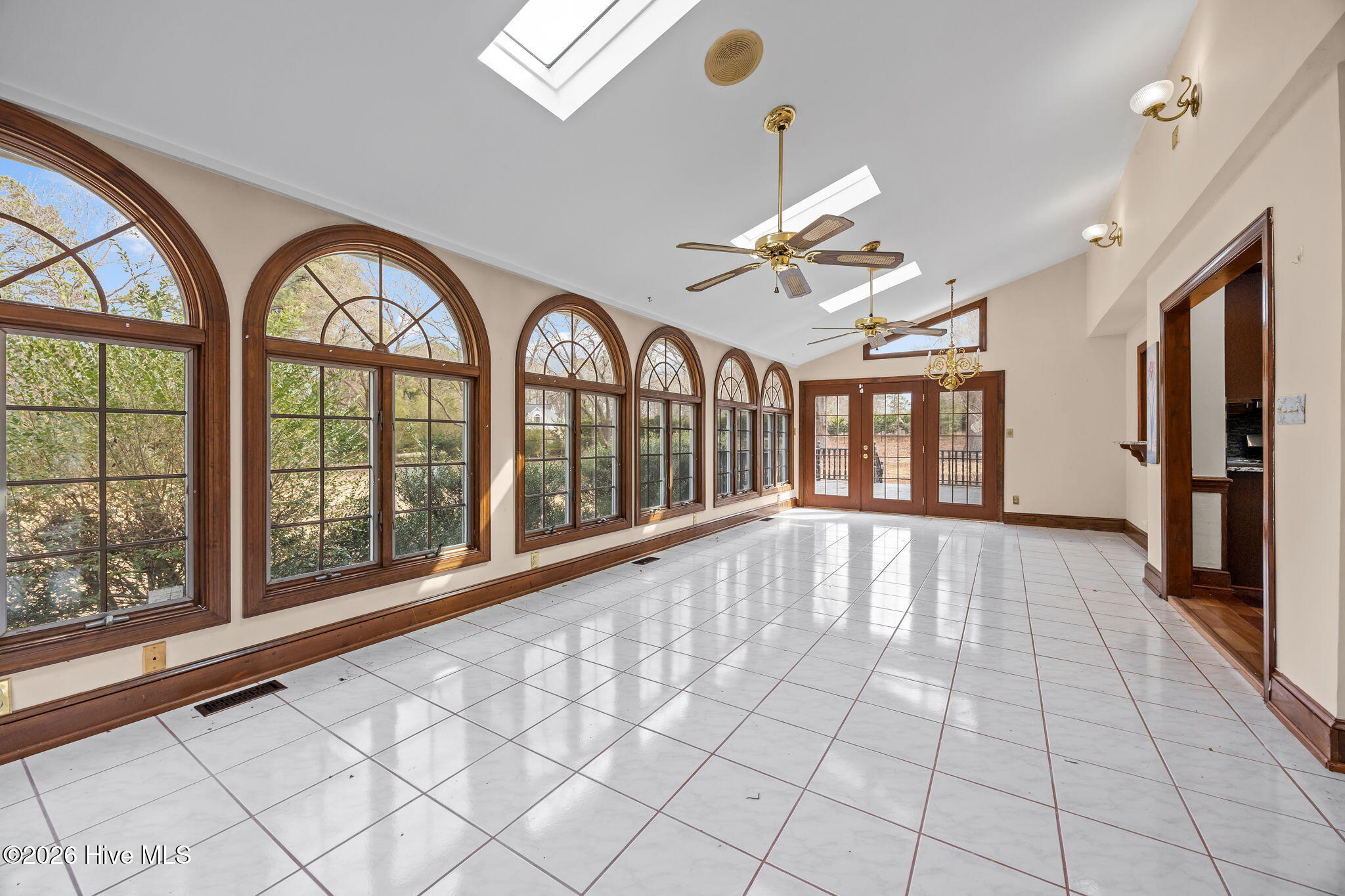 5808 Devon Circle Raleigh, NC 27604 - Photo 3 of 23 Sunroom