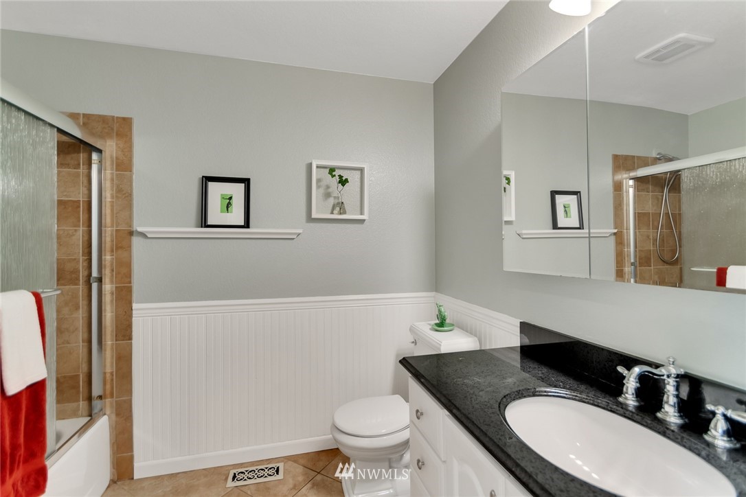 17331 18th Avenue Southeast Bothell, WA 98012 - Photo 13 of 26