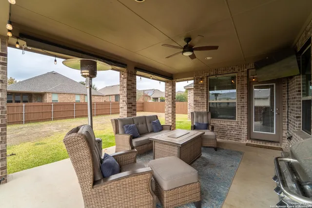 $499,000 | 30605 Holstein Road, Bulverde, TX 78163