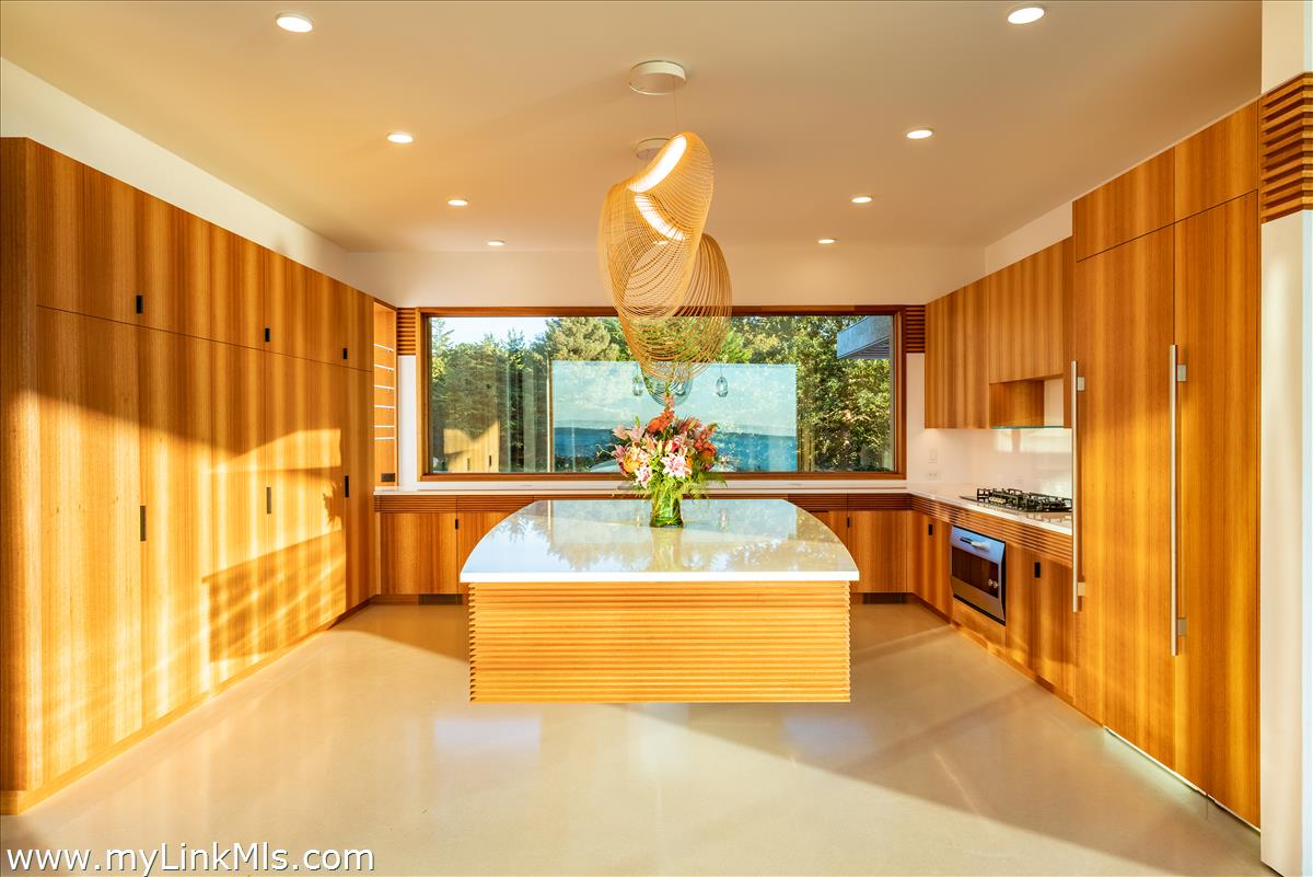 60 Bartimus Luce Road West Tisbury, MA 02568 - Photo 12 of 27