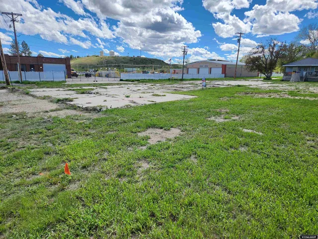 $25,000 | 504 North Main Street, Lusk, WY 82225