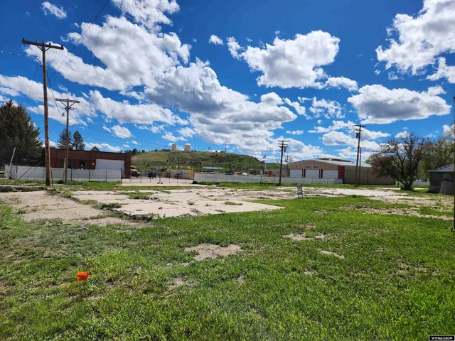 $25,000 | 504 North Main Street, Lusk, WY 82225