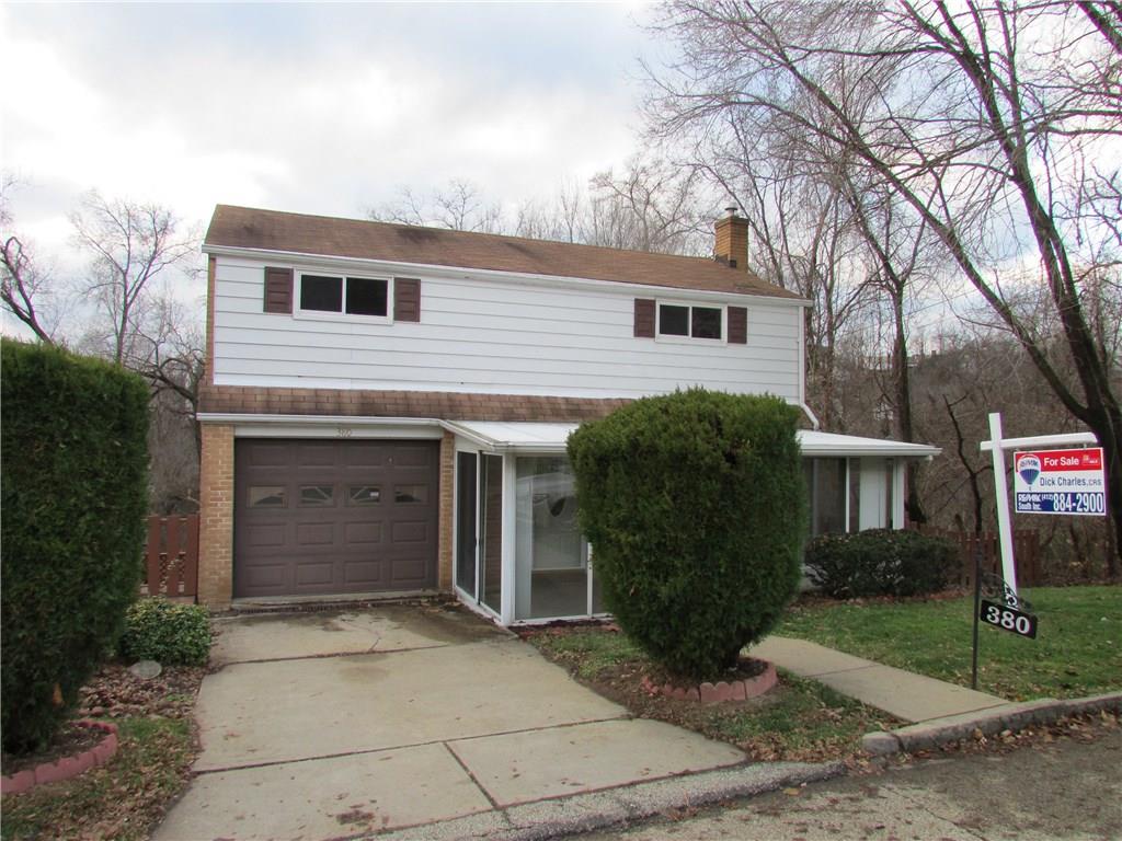Easy access to kitchen from attached garage