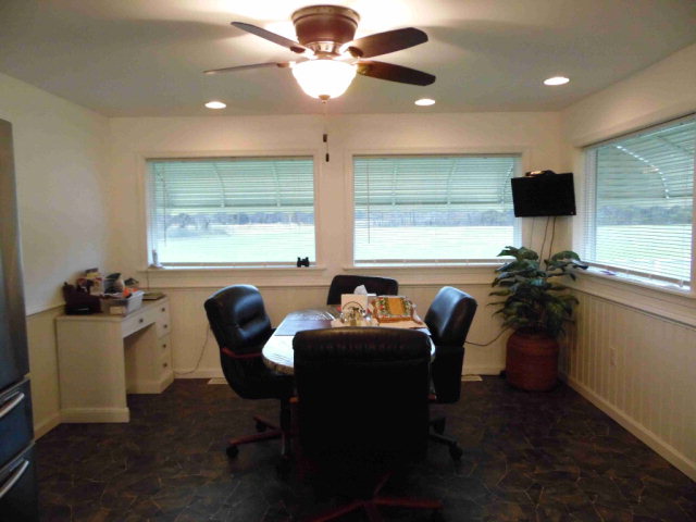 17059 Big Road Parksley, VA 23421 - Photo 11 of 32