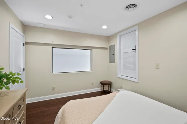 $880,000 | 5 Spring Street, Unit 404, Saratoga Springs, NY 12866