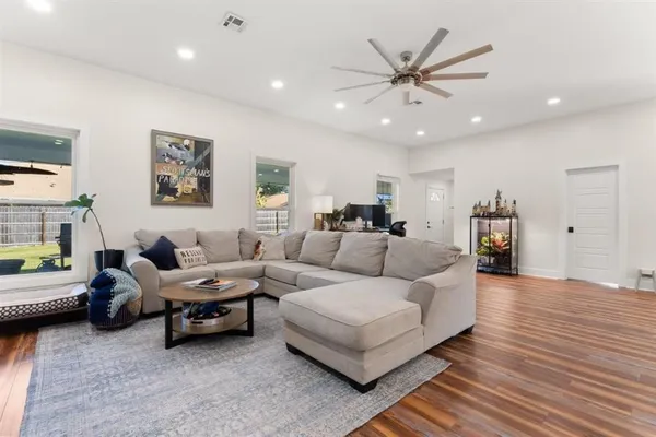 $339,000 | 1016 Audubon Street, Lake Charles, LA 70605