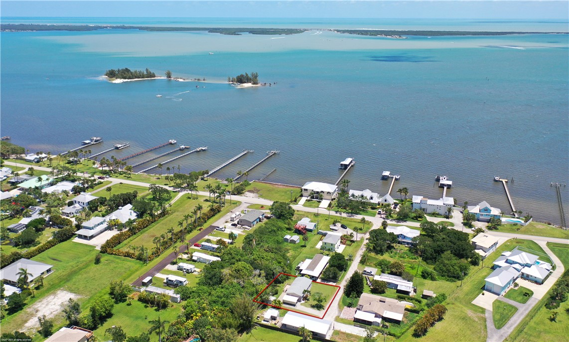 7490 133rd Place Sebastian, FL 32958 - Photo 3 of 25