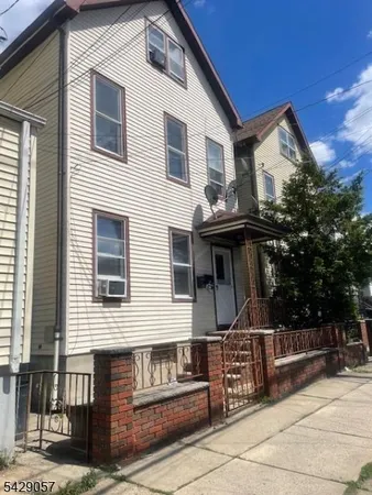 $1,550 | Undisclosed Address, Elizabeth Port, NJ 07206