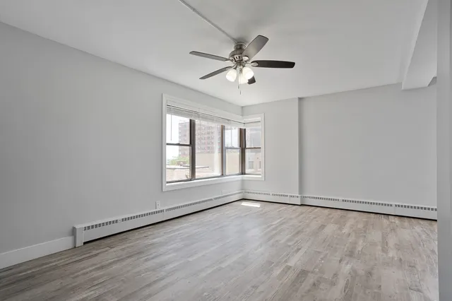 $1,821 | 5858 North Sheridan Road, Unit 508, Chicago, IL 60660