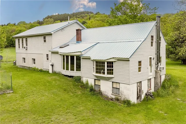 $589,500 | 161 Bell Hill Road, New Lisbon, NY 13342