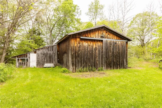 $589,500 | 161 Bell Hill Road, New Lisbon, NY 13342