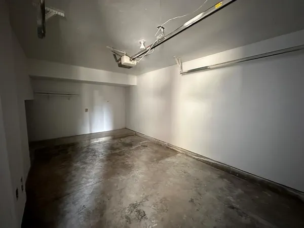 $1,150 | 9823 Summerwood Circle, Unit 1004, Dallas, TX 75243