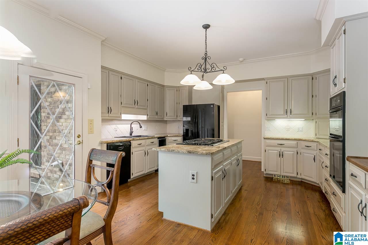 5244 Meadowbrook Road Birmingham, AL 35242 - Photo 13 of 48