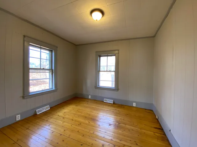 $115,000 | 12 Crescent Street, Milo, ME 04463