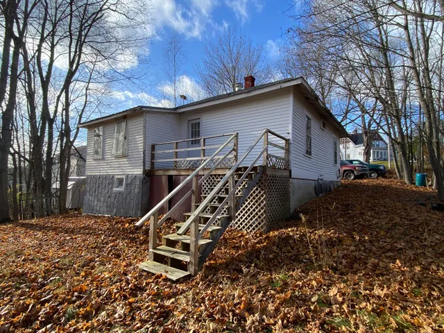 $115,000 | 12 Crescent Street, Milo, ME 04463