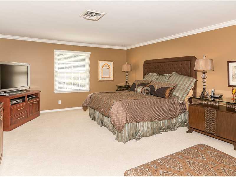 9010 Wickham Road Indianapolis, IN 46260 - Photo 14 of 24 Gallery Image 14
