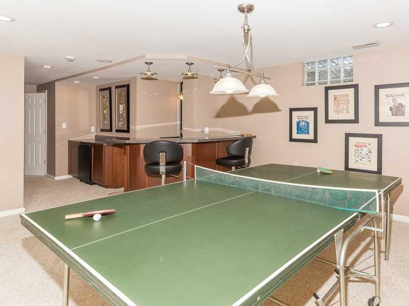 9010 Wickham Road Indianapolis, IN 46260 - Photo 20 of 24 Gallery Image 20
