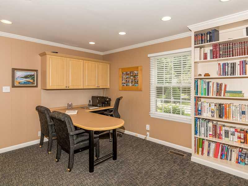9010 Wickham Road Indianapolis, IN 46260 - Photo 7 of 24 Gallery Image 7